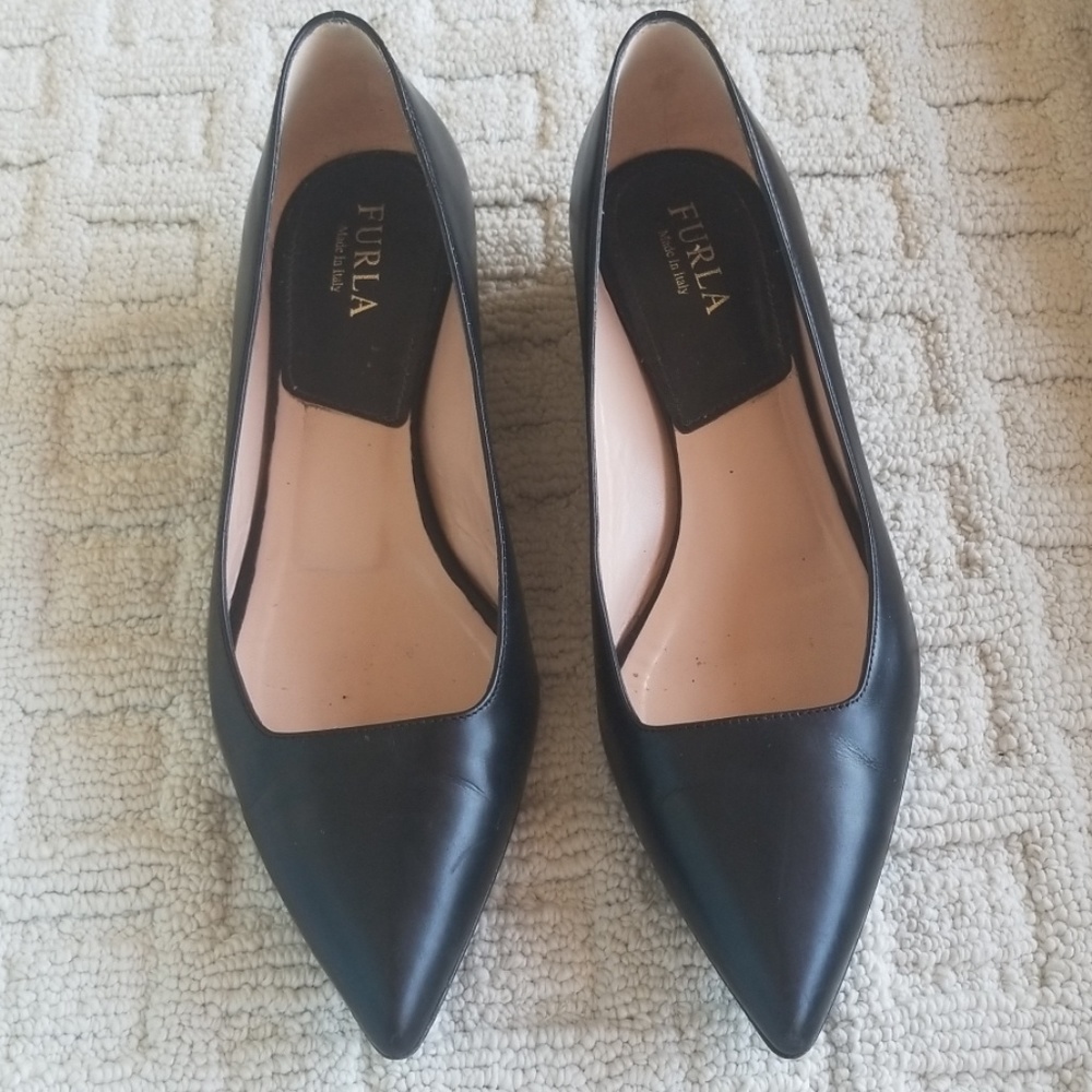 Furla leather black pointy flats EU 38
